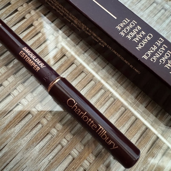 Eye liner - Picture 2 of 5